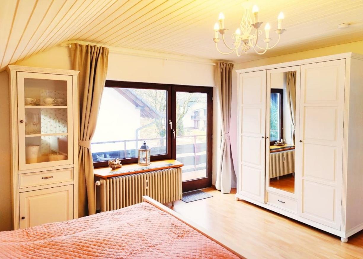 Romantic Style Apartment Titisee ภายนอก รูปภาพ